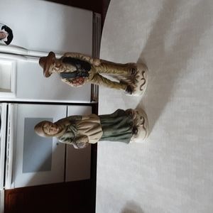 Figurines